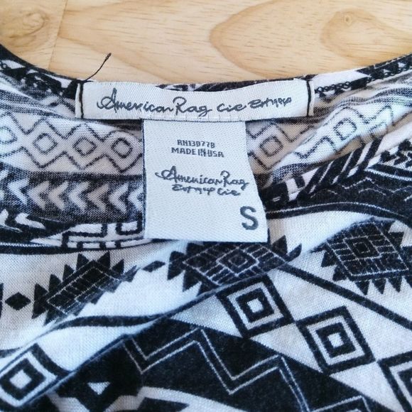 *331 American Rag Crop Top - Picture 3 of 3